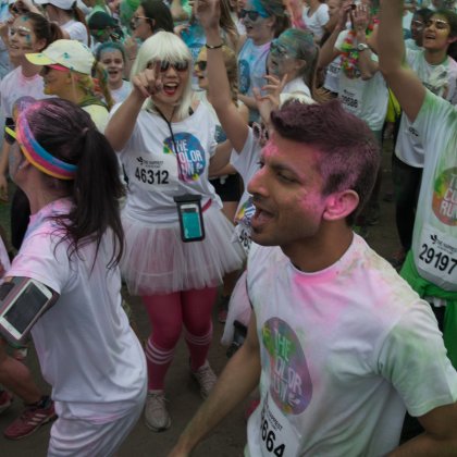People at the Stockholm Color Run