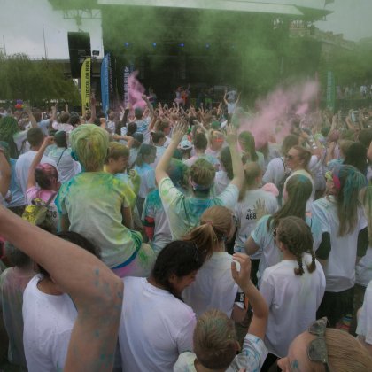 People at the Stockholm Color Run